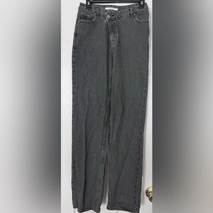 PacSun 90’s black asymmetrical boyfriend jean in size 25